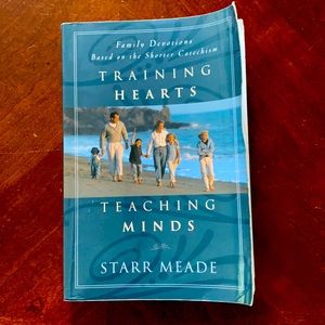 Training Hearts Teaching Minds by Starr Meade